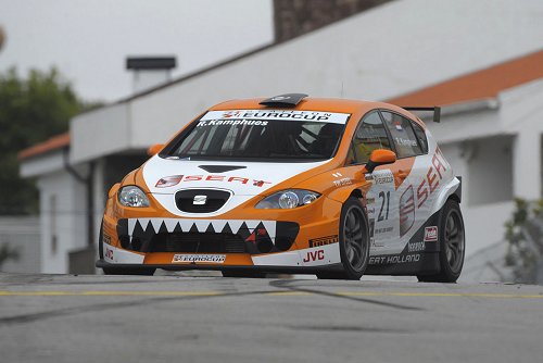 Erop of eronder voor Rob Kamphues in SEAT Leon Supercup